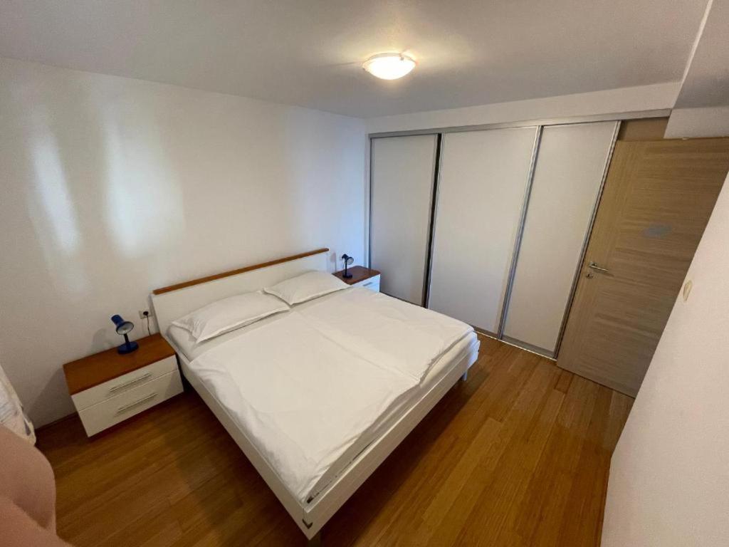 Bellevue Rooms Stara Baska Ngoại thất bức ảnh